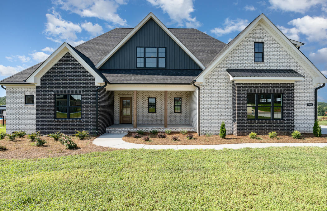 Lamb & Peeples Builders builds quality custom homes in Stokesdale and Oak Ridge NC